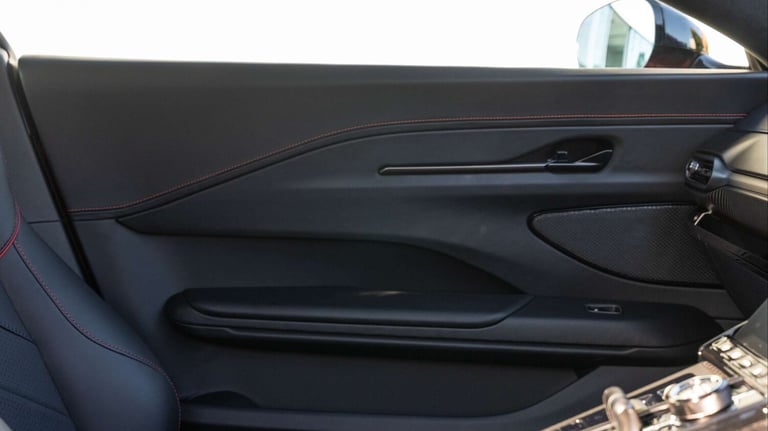 2025 Aston Martin Vantage V8 2dr Auto HATCHBACK PETROL Automatic
