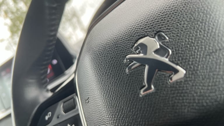 2021 Peugeot 208 1.2 PureTech 100 Allure 5dr Petrol Hatchback Hatchback Petrol Manual