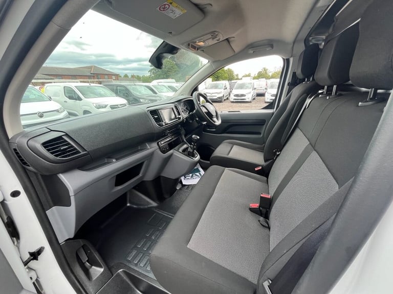 2022 72 VAUXHALL VIVARO 1.5 TURBO D 2900 DYNAMIC PANEL VAN 6DR DIESEL MANUAL L2 