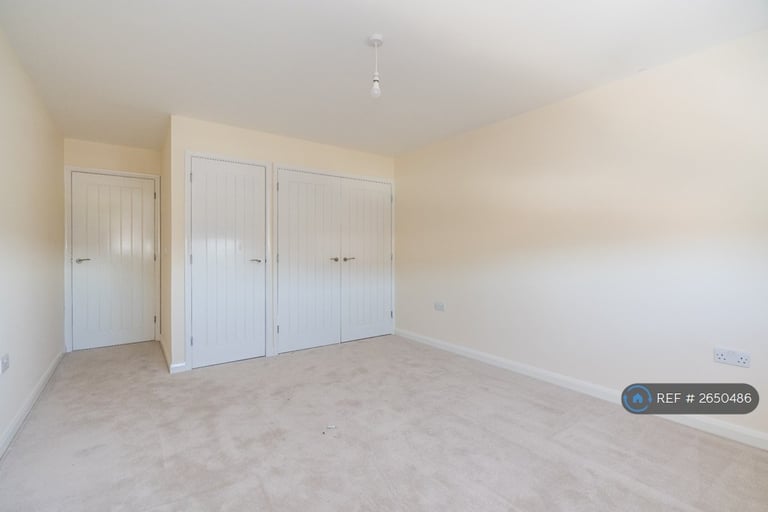 2 bedroom flat in Wedgwood Road, Bicester, OX26 (2 bed) (#2650486)