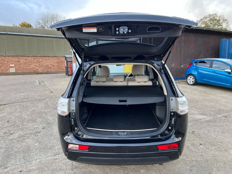 2015 Mitsubishi Outlander 2.0 PHEV GX5h 5dr Auto ESTATE Petrol Parallel Phev Automatic