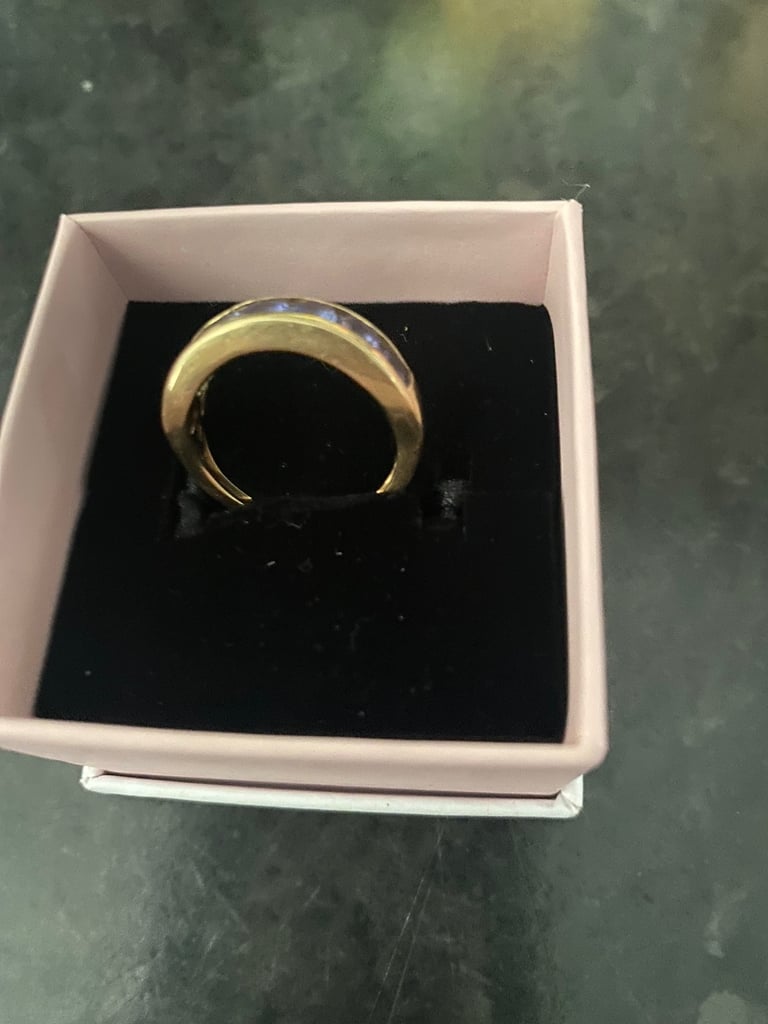 14 k gold ring