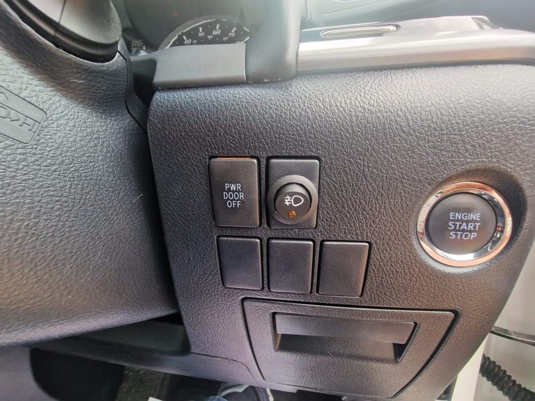 2016 Toyota Alphard 2.5  Petrol Automatic