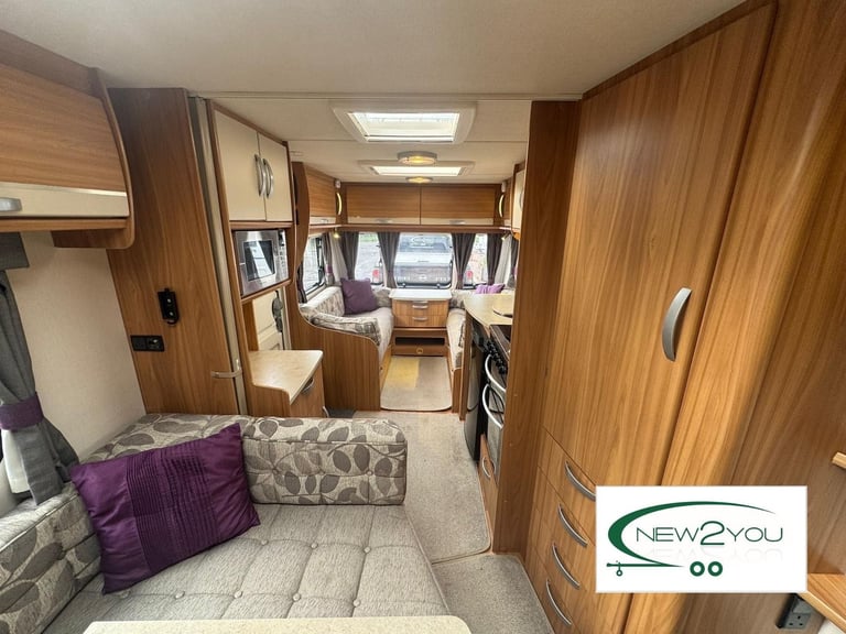 2014 Lunar Quasar 564 4 Berth Caravan + Motor Mover - STOCK NO E229