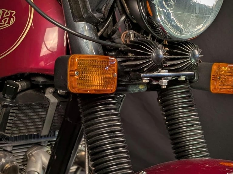 Triumph T160 Legend Les Williams or LP Williams Genuine Bike