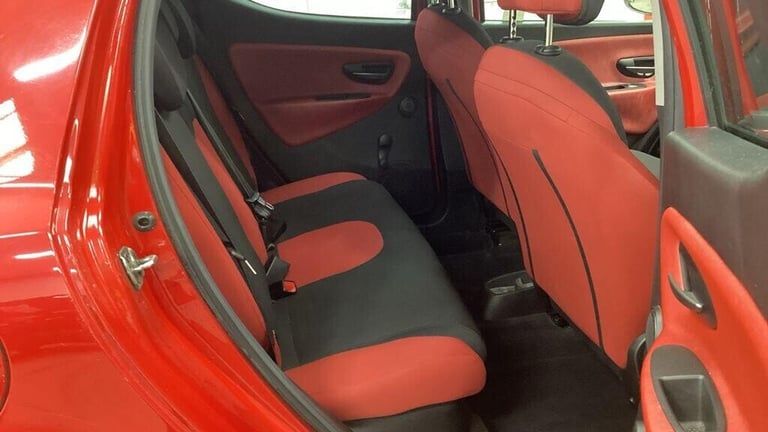 2013 Chrysler Ypsilon 0.9 TwinAir Black and Red 5dr HATCHBACK PETROL Manual