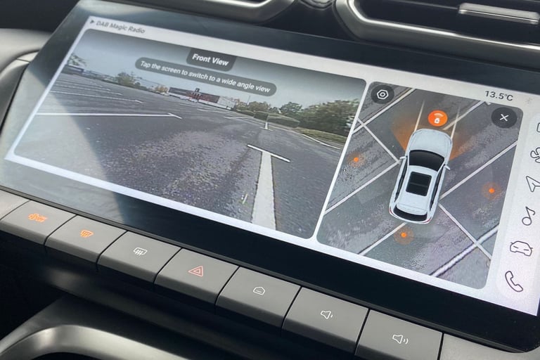 2025 MG MG ZS 106600 Hatchback Hybrid Automatic