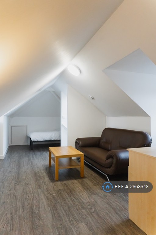 7 bedroom house in Brunswick Street, Leamington Spa, CV31 (7 bed) (#2668648)