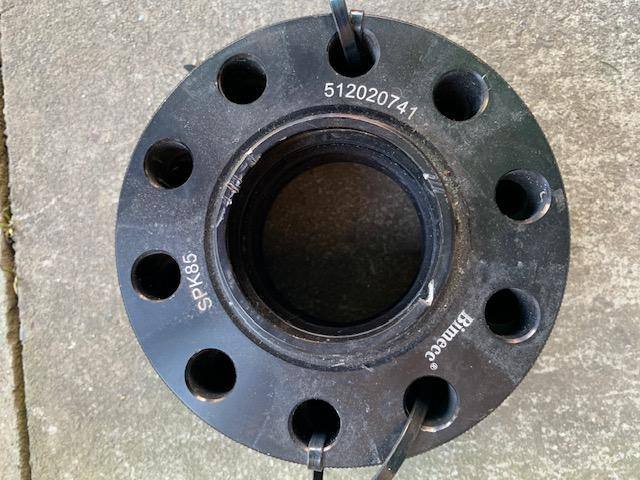 Universal wheel spacers.