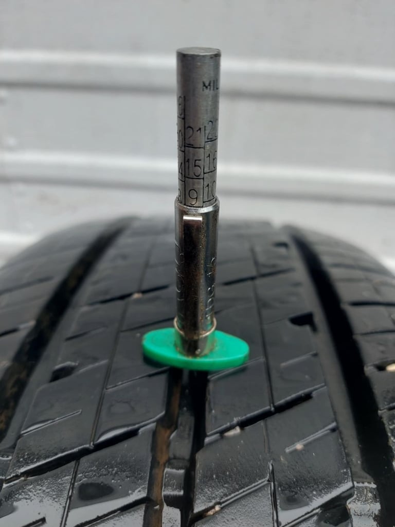 X5 tyres - Continental Vanco 2   215/70R 15C 109/107S