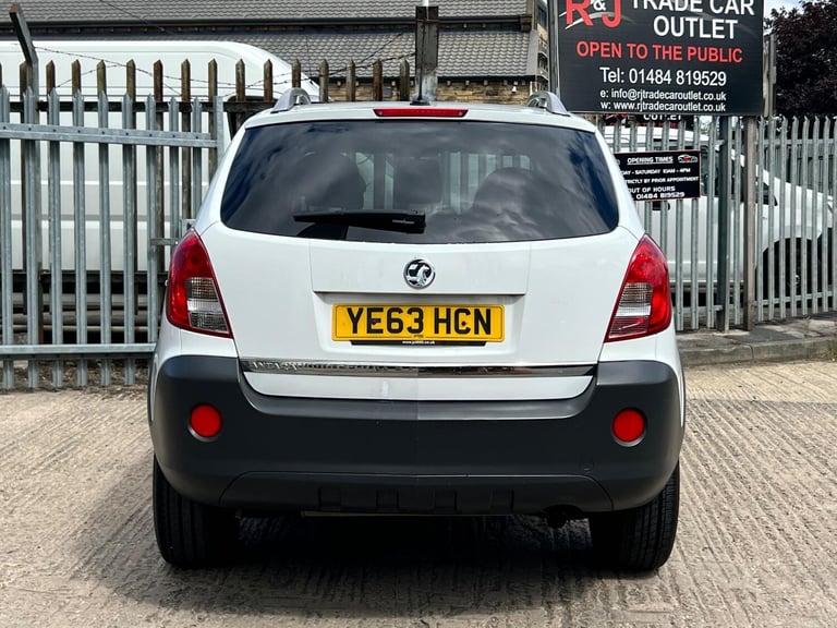 2013 Vauxhall Antara 2.4 Exclusiv 2WD Euro 5 5dr HATCHBACK Petrol Manual