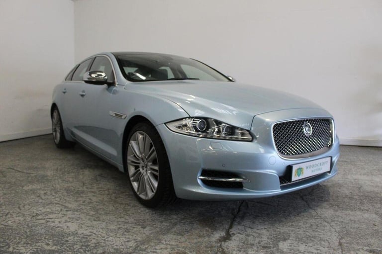 image for JAGUAR XJ 3.0d V6 Portfolio Auto Euro 5 4dr 2011