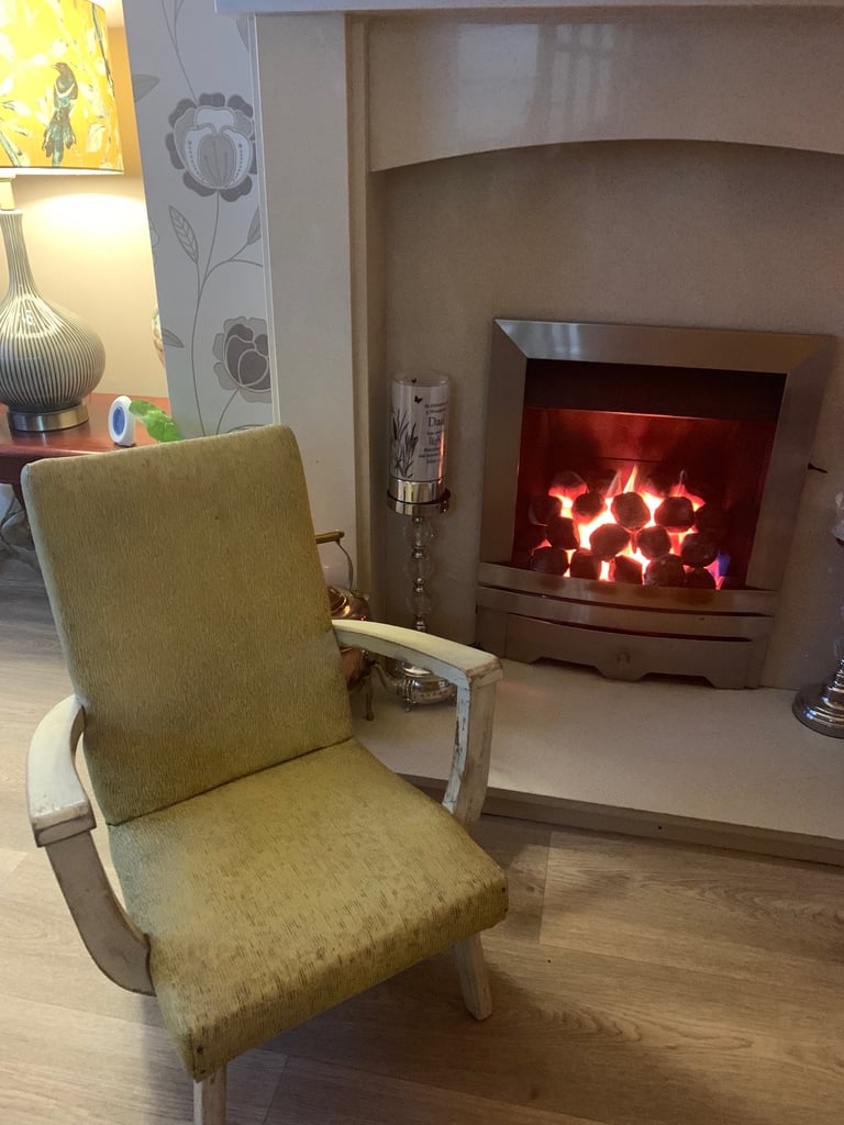 Vintage child’s chair 