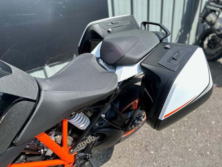 STUNNING ONE OWNER 2019/19 KTM 1290 SUPERDUKE GT MOTORCYCLE