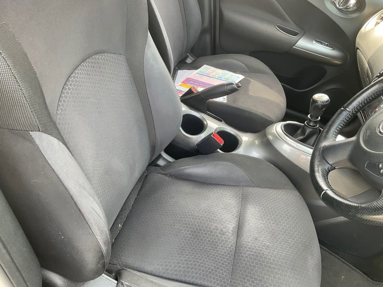 2011 Renault Laguna 2.0 dCi 150 Dynamique TomTom 5dr HATCHBACK Diesel Manual