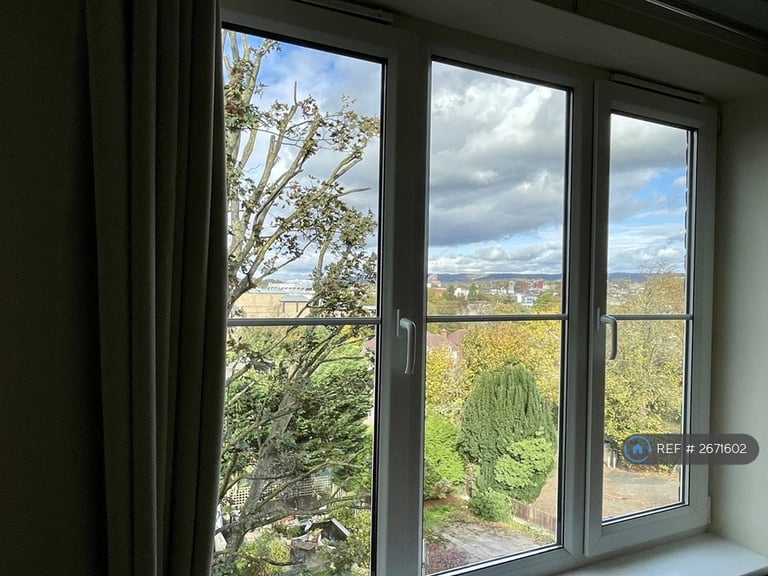 2 bedroom flat in College Heights, Maidstone, ME15 (2 bed) (#2671602)