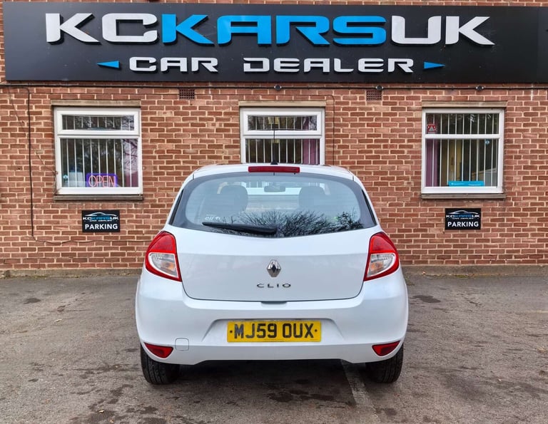 2009 Renault Clio 1.1 Clio Expression 16v 5dr Hatchback Petrol Manual