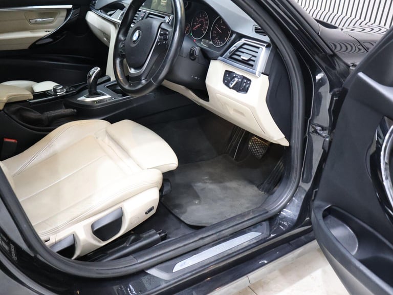 2015 BMW 3 Series 320d EfficientDynamics Sport 4dr Step Auto SALOON DIESEL Automatic