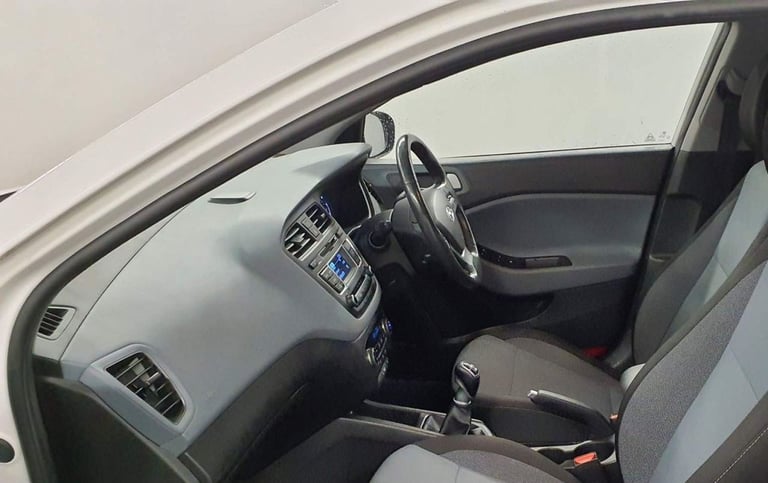 2015 Hyundai i20 1.4 Premium SE 5dr HATCHBACK PETROL Manual