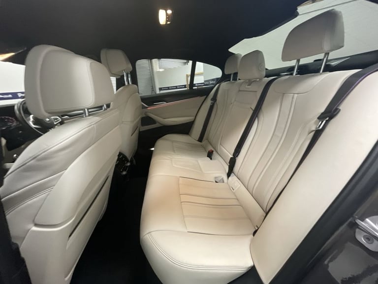 2020 BMW 5 Series 4.4 M550i V8 Saloon 4dr Petrol Steptronic xDrive Euro 6 (s/s) (530 ps) - AA Sal...