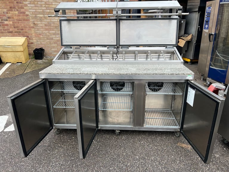 FOSTER QUALITY MARBLE TOP  3 DOORS PIZZA SALAD TOPPING FRIDGE CATERING COMMERCIAL KITCHEN 