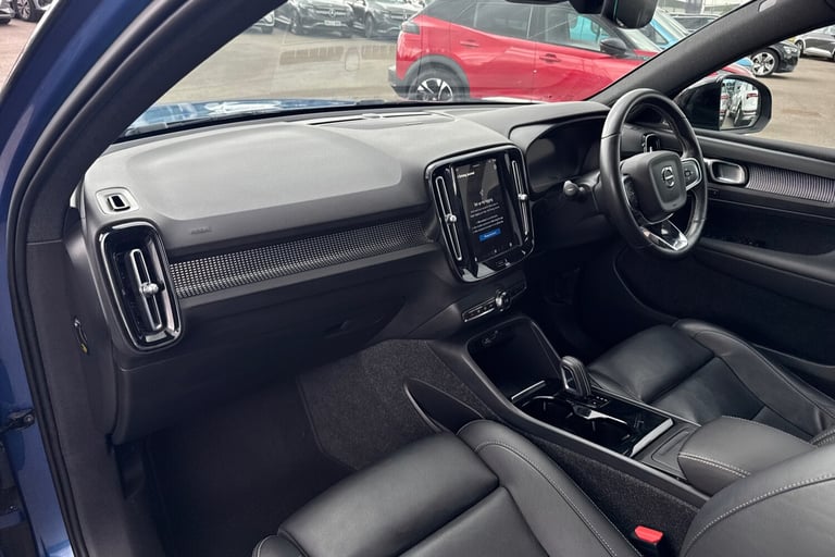  Volvo Xc40 P8 78kwh First Edition Suv 5dr Electric Auto Awd 408 Ps Electric