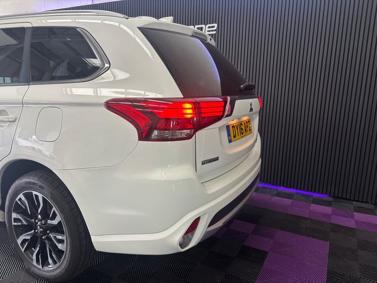 2016 Mitsubishi Outlander 2.0h 12kWh GX4h SUV 5dr Petrol Plug-in Hybrid CVT 4WD