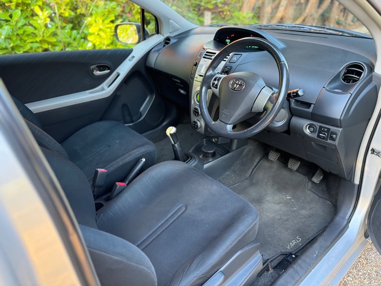 Toyota, YARIS, Hatchback, 2007, Manual, 1296 (cc), 3 doors