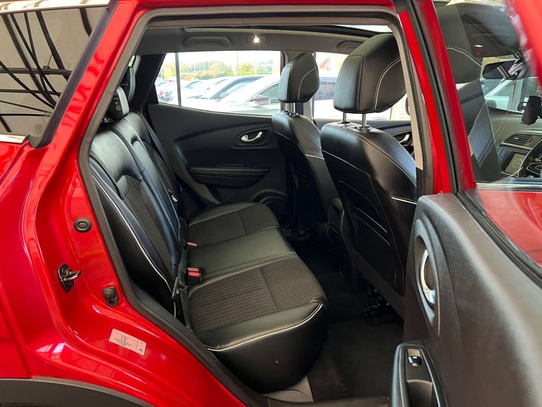 2018 Renault Kadjar 1.2 TCE Signature Nav 5dr EDC HATCHBACK PETROL Automatic