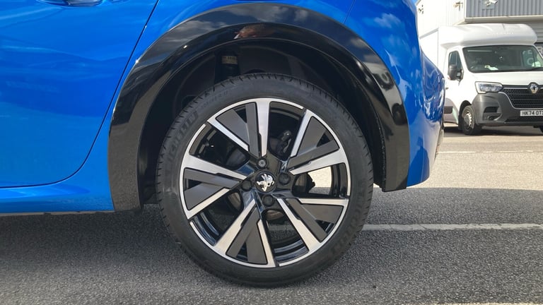 2020 Peugeot 208 1.2 PureTech 100 GT Line 5dr EAT8 Petrol Hatchback Hatchback Petrol Automatic