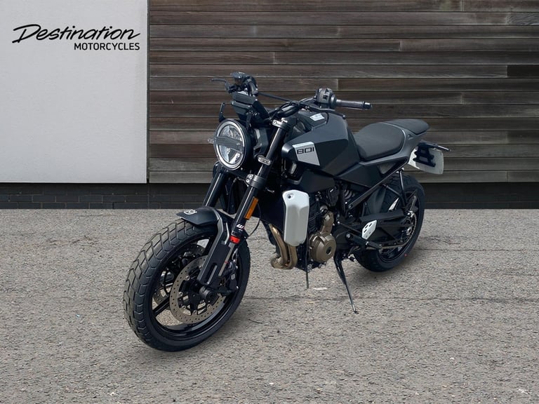 2025 Husqvarna Street SVARTPILEN 801 Petrol black 6 Speed