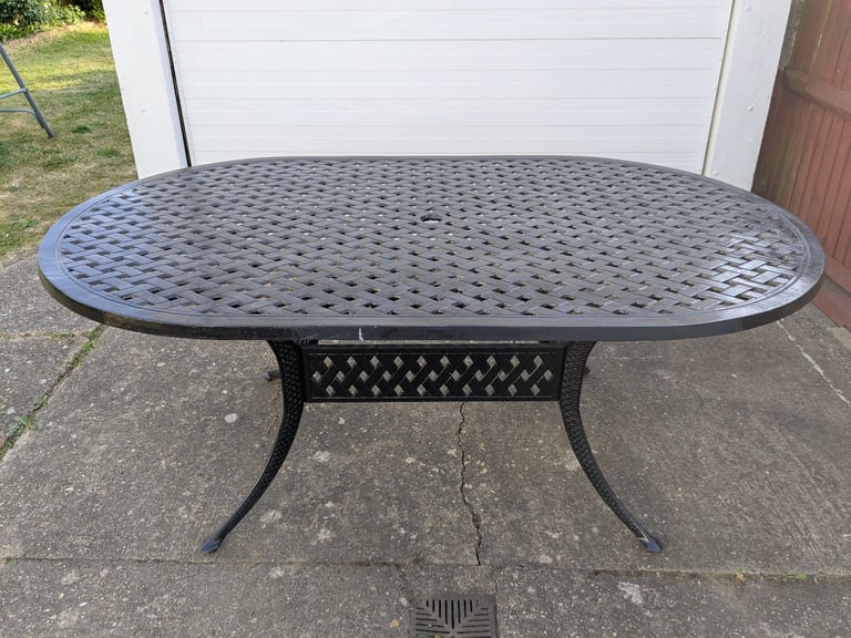 image for Garden Table 