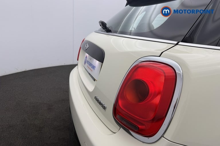 2016 MINI Hatch 1.5 Cooper 5dr Hatchback Petrol Manual