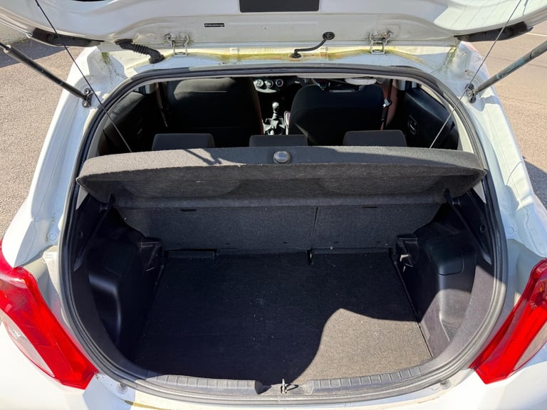 2013 Toyota Yaris 1.3VVT-I TR 5dr Hatchback Petrol Manual