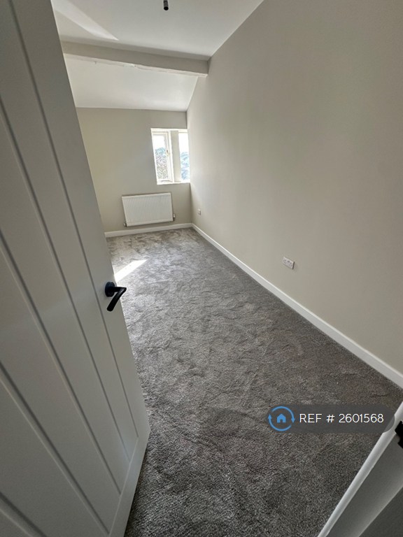 3 bedroom house in Middle Newgate, Littleborough, OL15 (3 bed) (#2601568)