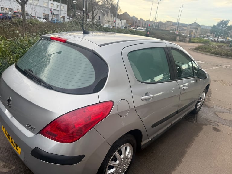 Peugeot, 308, Hatchback, 2008, Manual, 1598 (cc),5 doors - Image 3