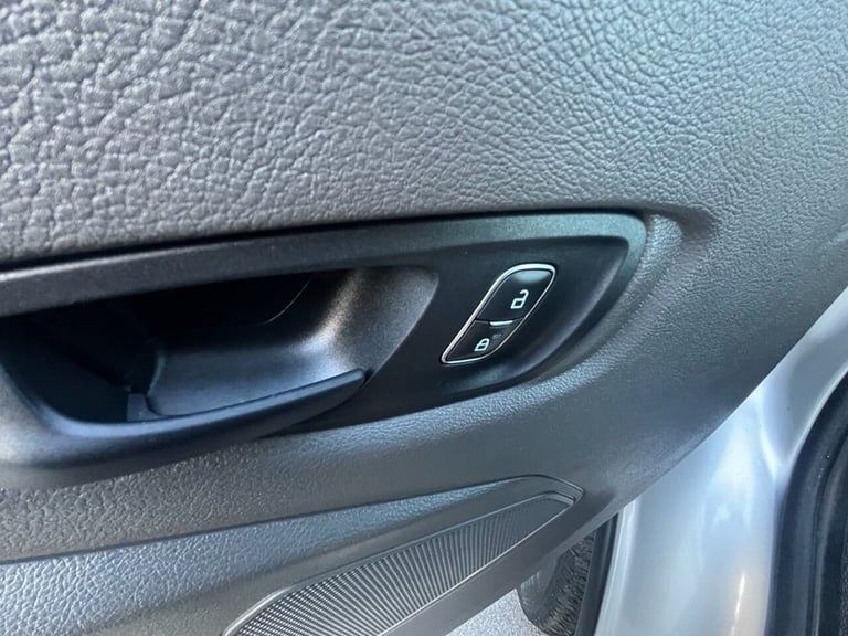 2019 69 FORD TRANSIT 2.0 460 ECOBLUE TREND MINIBUS DOUBLE CAB 5DR DIESEL MANUAL 