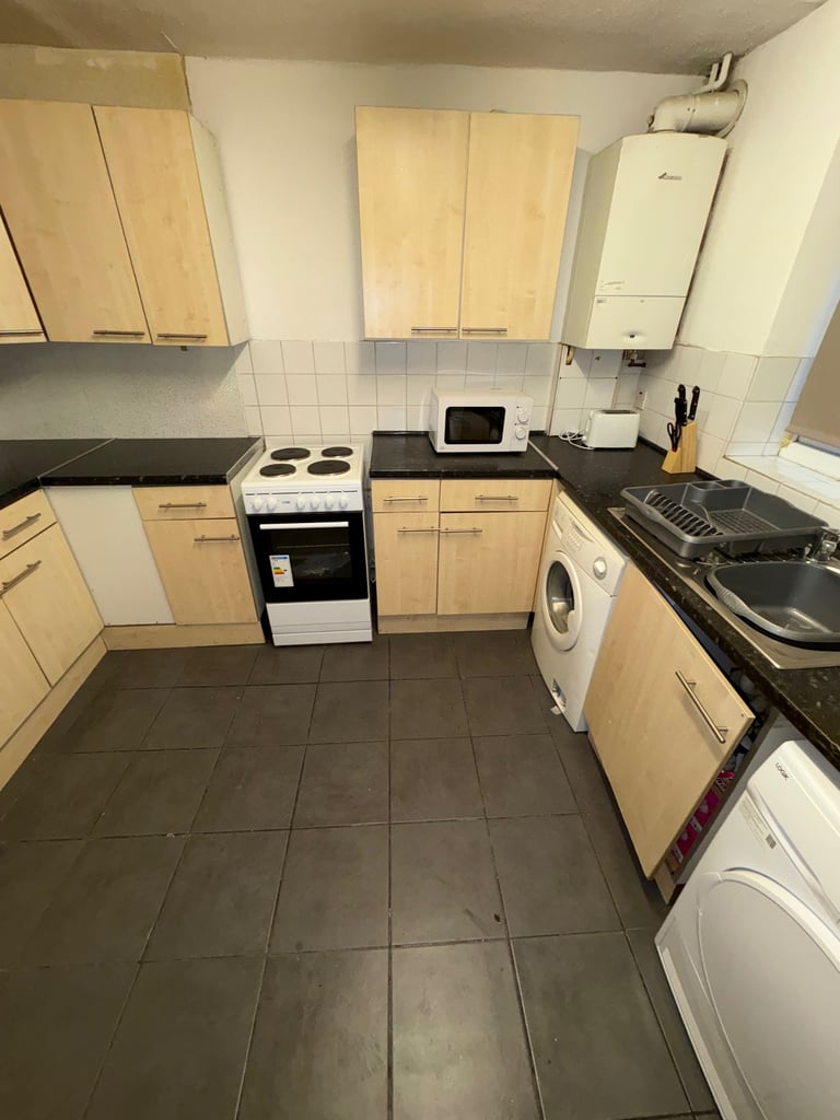 Rooms to rent Gatwick 