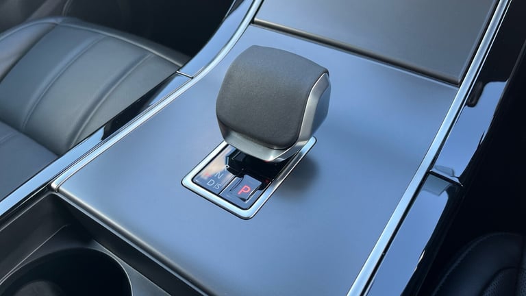 2025 Land Rover Range Rover Evoque 2.0 D200 Dynamic SE 5dr Auto Diesel Hatchback Hatchback Diesel...
