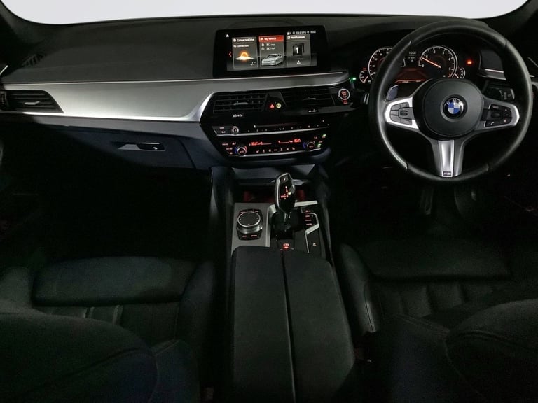2017 BMW 5 Series 3.0 530d M Sport Touring 5dr Diesel Auto xDrive Euro 6 (s/s) (265 ps) Estate Di...