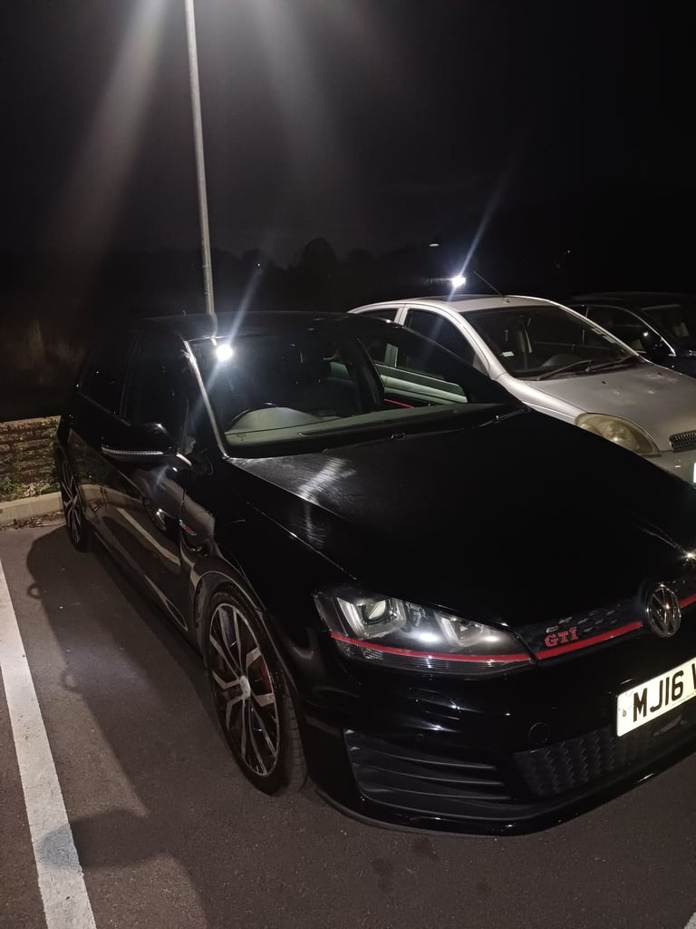 image for Volkswagen, GOLF, Hatchback, 2016, Manual, 1984 (cc), 5 doors