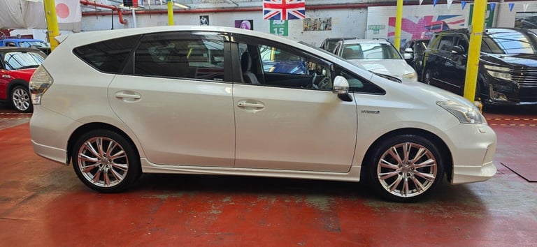 2011 Toyota Prius+ 7 SEATS +MODELESTA BODY KIT+AUTO ANDROID  Petrol/Electric Hybrid Automatic