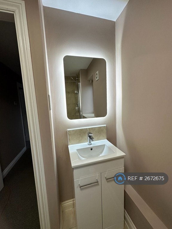 2 bedroom flat in Orford Close, Ely, CB7 (2 bed) (#2672675)