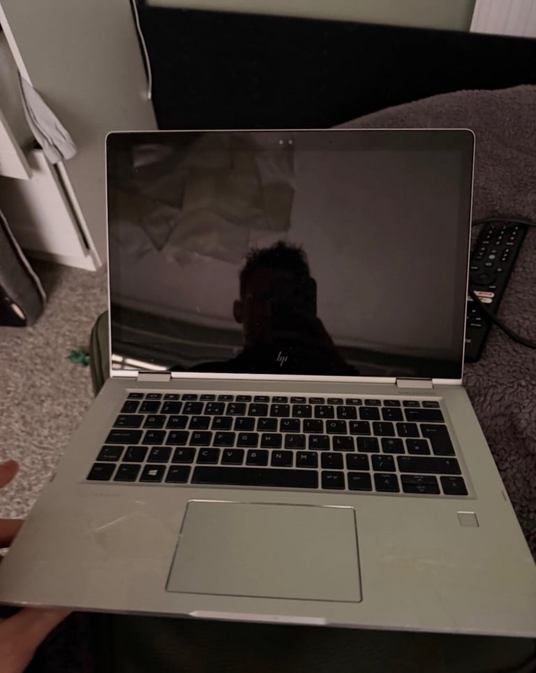 HP TOUCHSCREEN LAPTOP