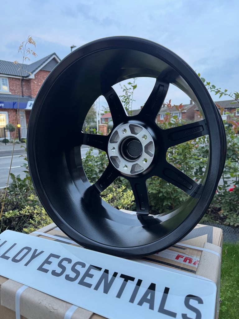 18” Velocity VC5 Alloy Wheels in Gloss Black - VW, Seat, Skoda, Audi, Mercedes etc