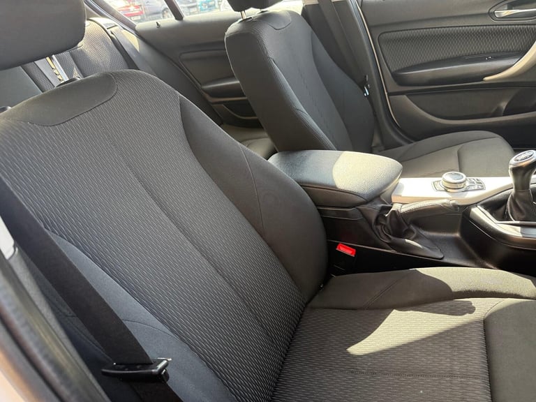 BMW 1 SERIES 1.5 118i SE Business 2018