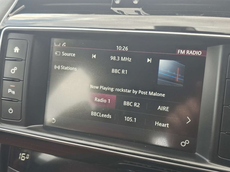 2017 Jaguar F-Pace 2.0 F-PACE R-Sport AWD D Auto 4WD 5dr SUV Diesel Automatic