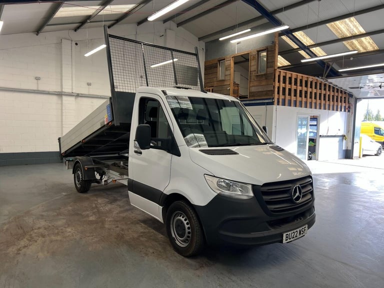 2022 Mercedes-Benz Sprinter 3.5t Progressive Chassis Cab CHASSIS CAB DIESEL Manual