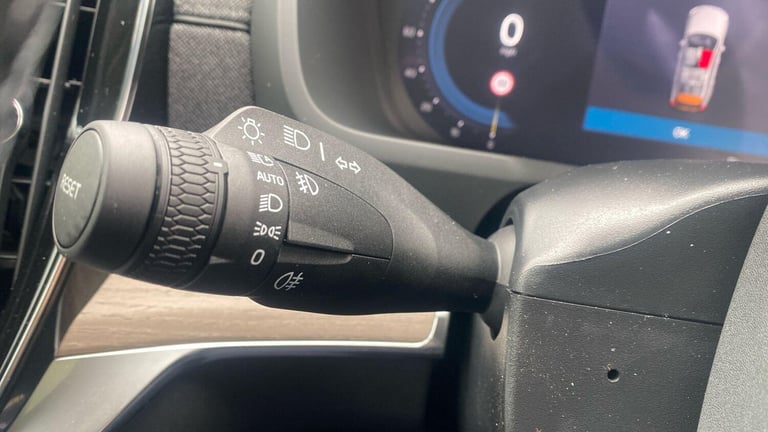 2025 Volvo XC90 Plus, B5 AWD Mild hybrid, Petrol, Dark, 7 Seats ESTATE Petrol/Electric Hybrid Aut...