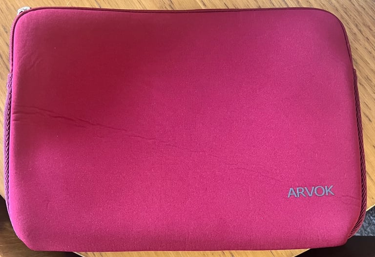 Arvok burgundy laptop case 